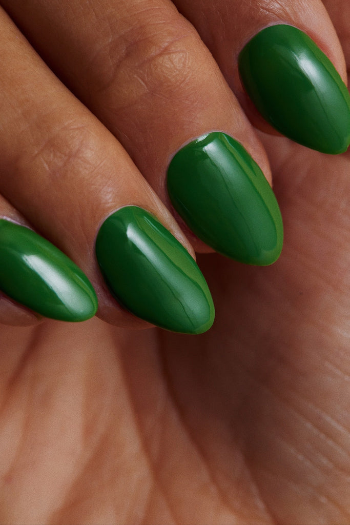 Green nail polish, nail polish, vegan nail polish, clean nail polish, summer nail polish